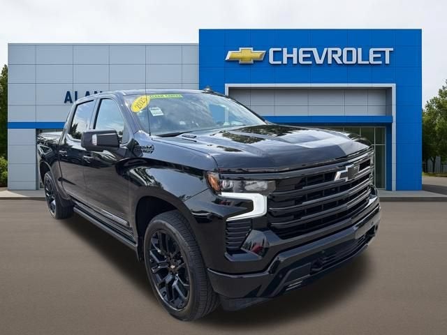2025 Chevrolet Silverado 1500 High Country in Black — front three-quarter view