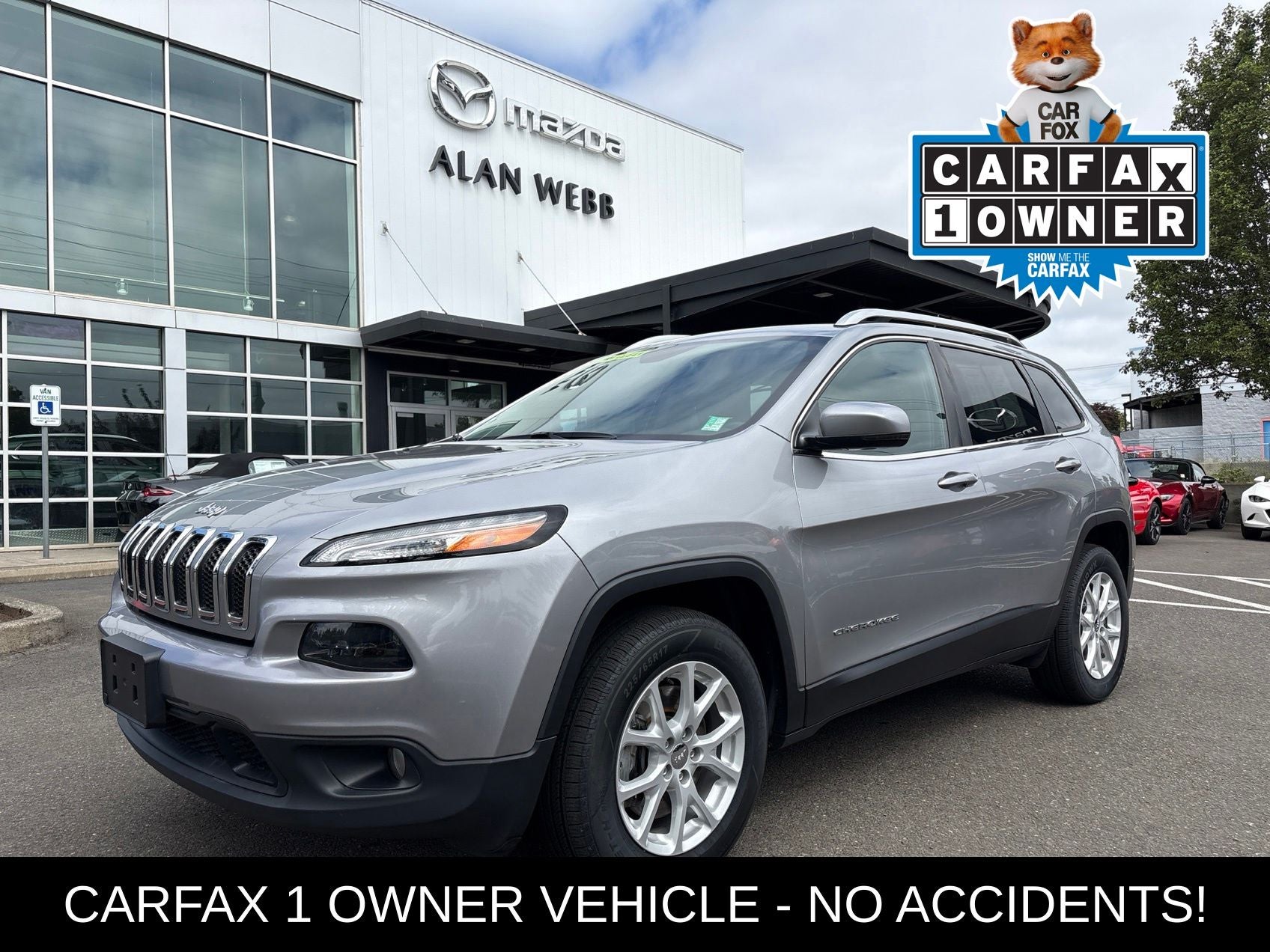 2017 Jeep Cherokee Latitude in Billet Silver Metallic Clearcoat — front three-quarter view