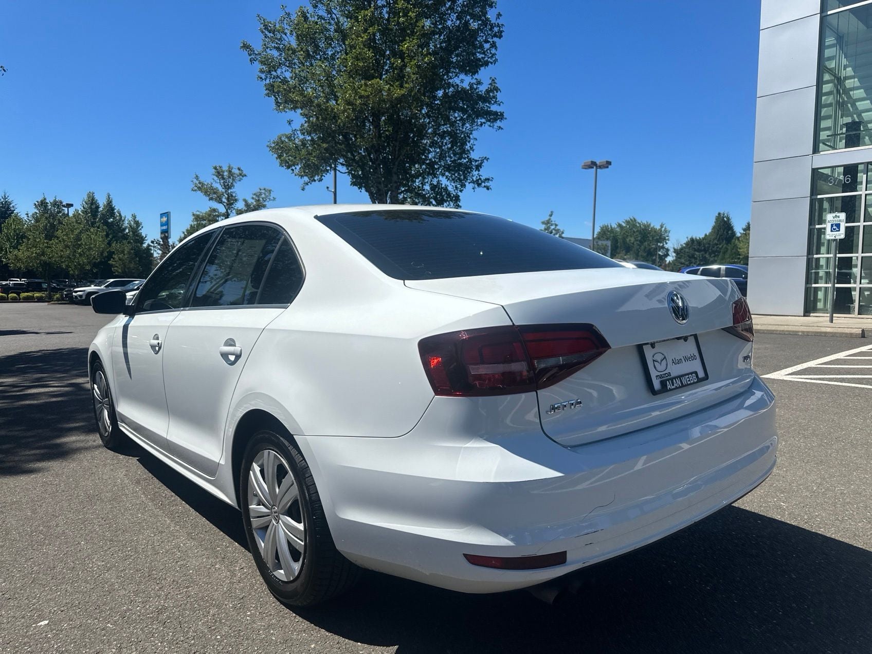 2017 Volkswagen Jetta — side profile view