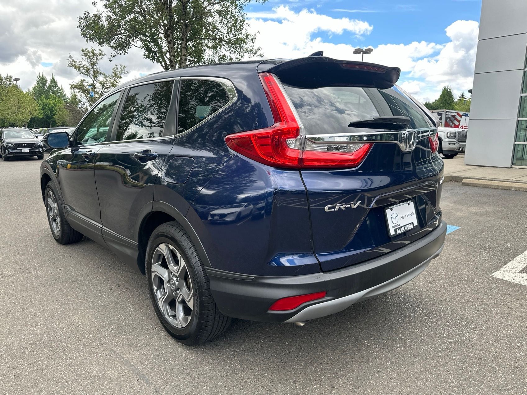 2019 Honda CR-V — side profile view