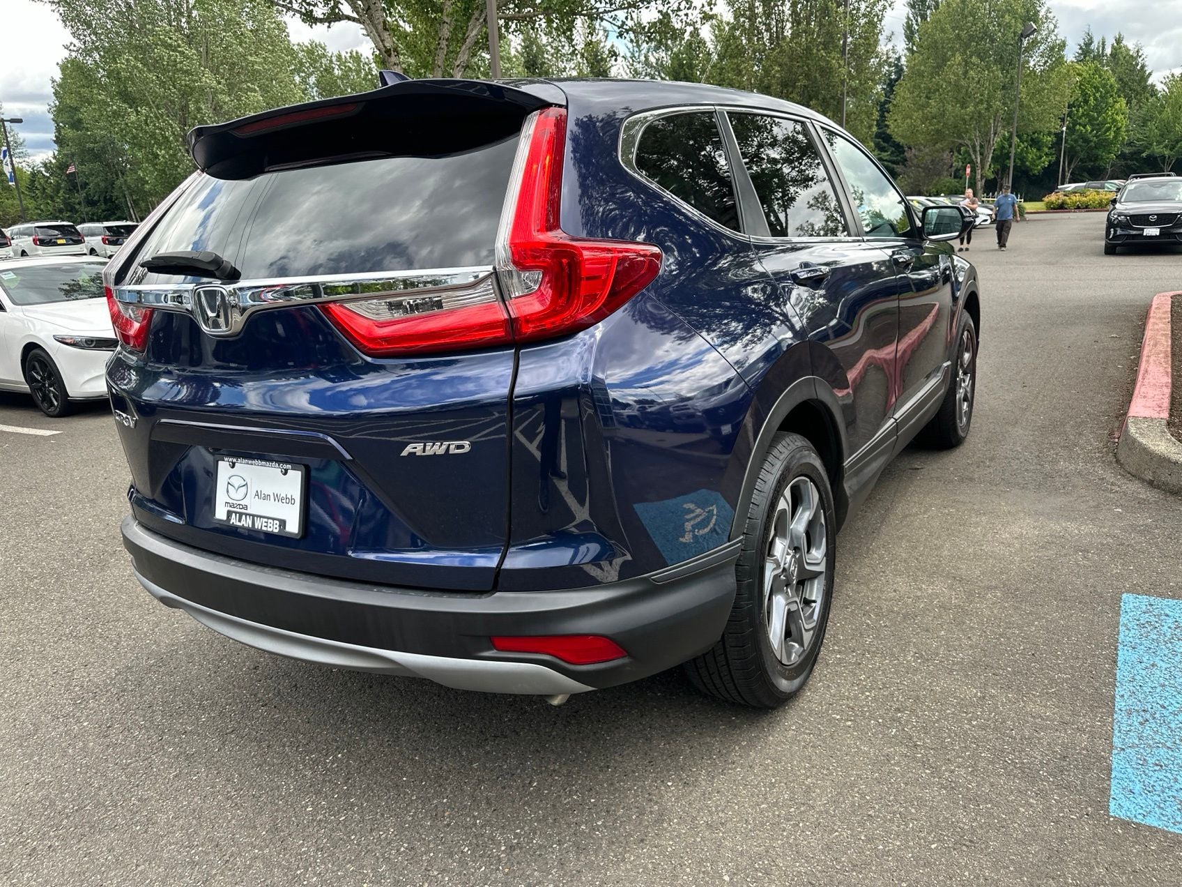 2019 Honda CR-V — rear three-quarter view