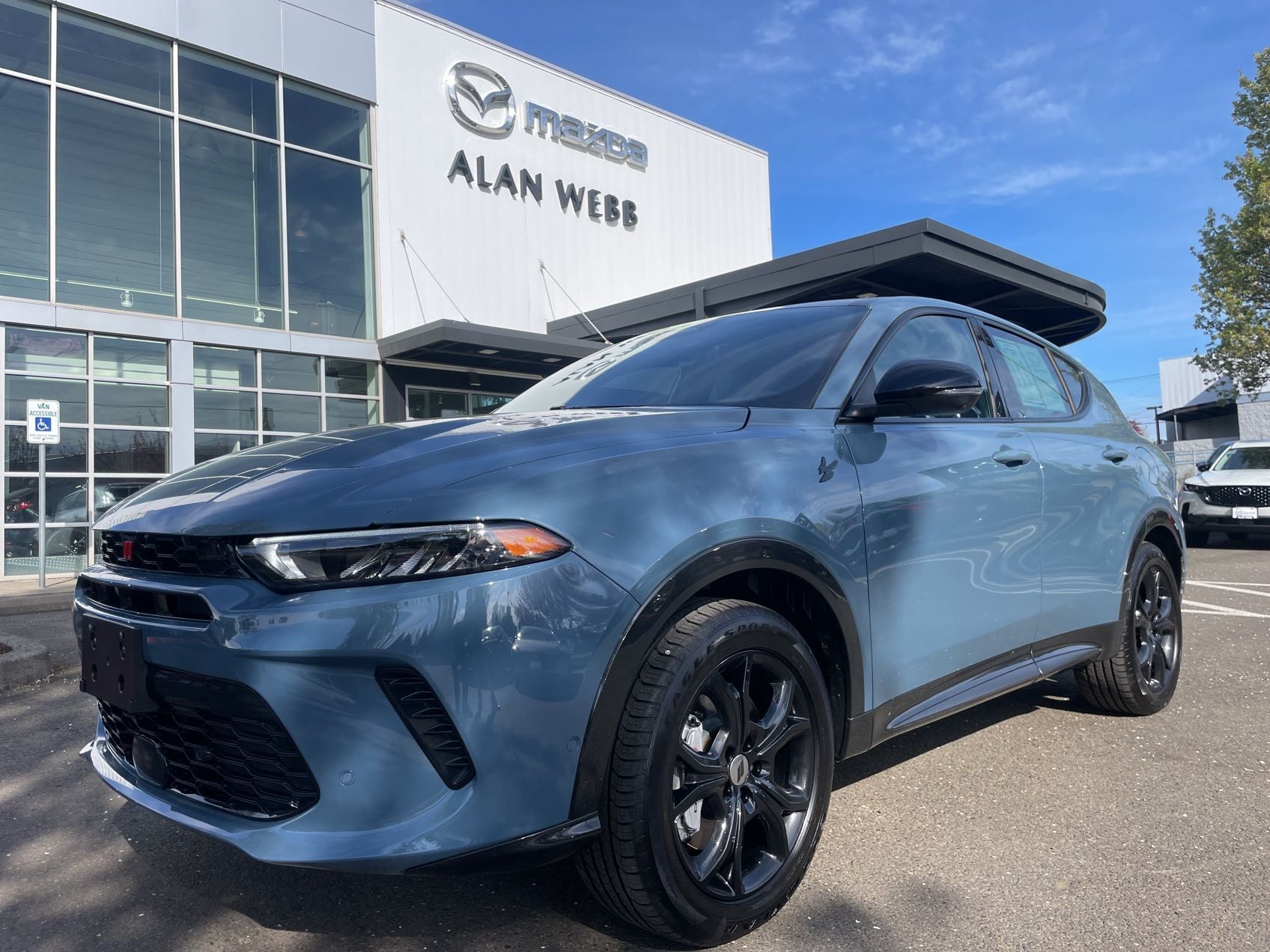 2024 Dodge Hornet R/T Plus in Blue Steele — front three-quarter view