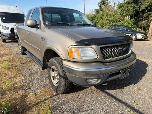 2003 Ford F-150 XL in Other — front three-quarter view