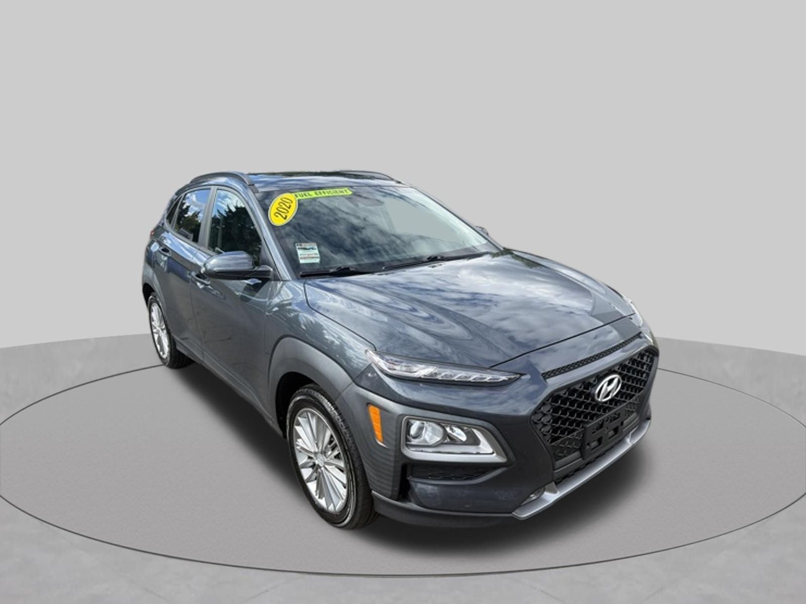 2020 Hyundai Kona SEL Plus in Thunder Gray — front three-quarter view